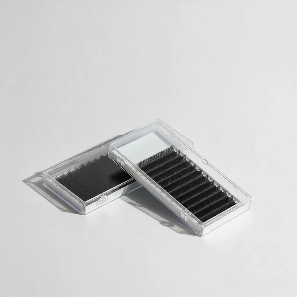 Extensions de cils noires